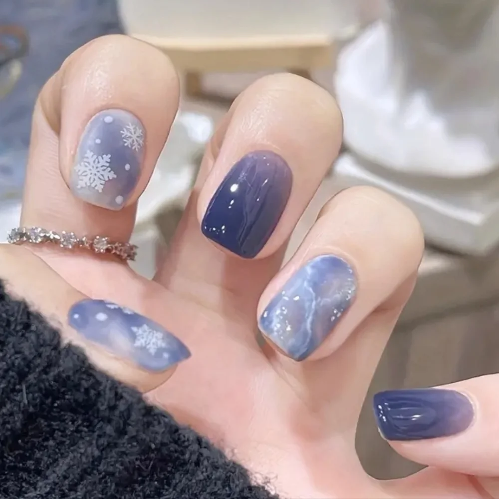 24 Pieces Fake press on nails